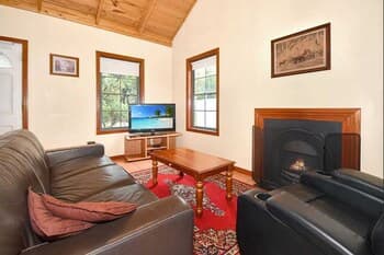 Heatherlie Cottages Halls Gap