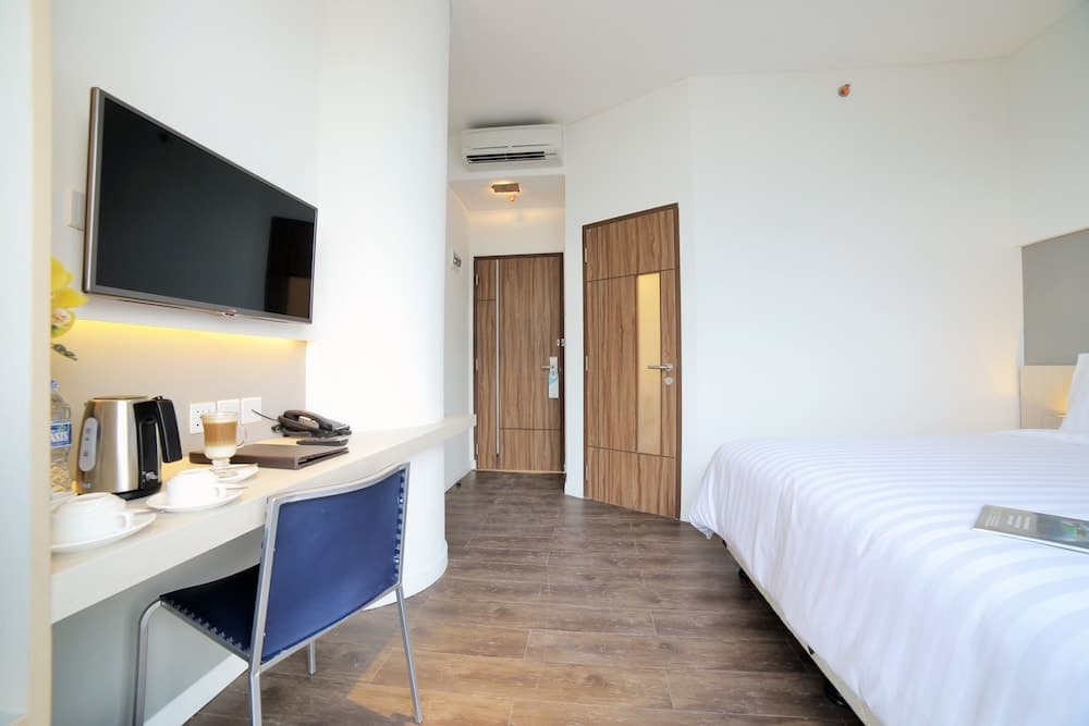 Ozone Hotel Pantai Indah Kapuk