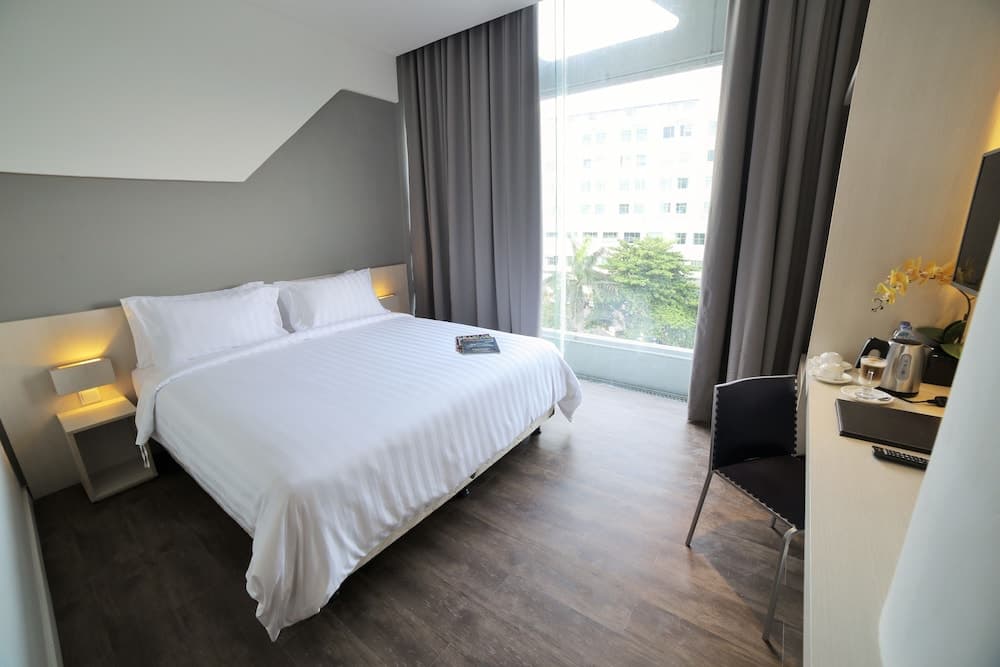 Ozone Hotel Pantai Indah Kapuk