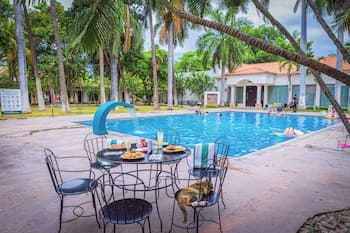 InHouse Select Hacienda Tres Rios