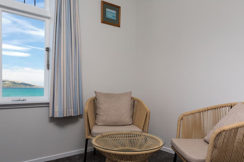 Moana Lodge - Guest House