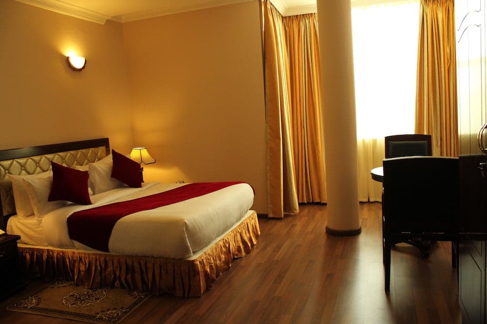 Oasis Hotel Apartment