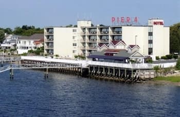 Pier 4 Hotel