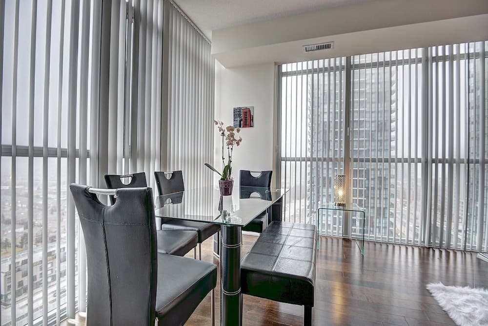 Pathway Luxury Suites - 4099 Brickstone