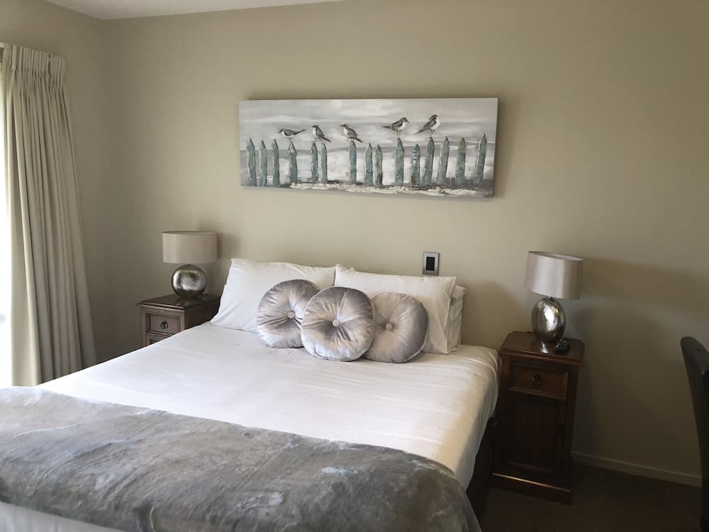 Lake Brunner Longhouse