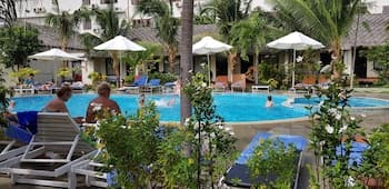 Sun & Sands Beach Hotel