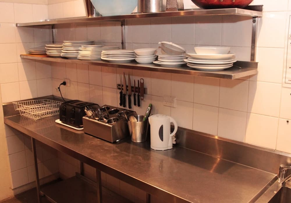 Central Backpackers - Hostel