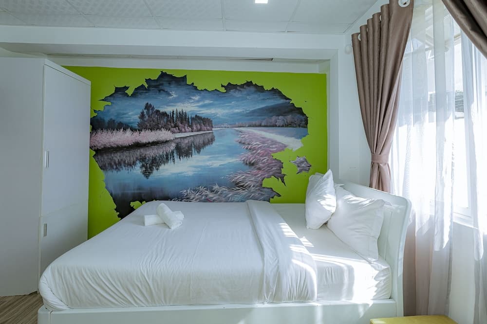 Ken's Backpackers Hotel