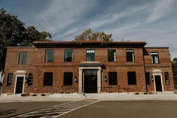 Hatchery Riverside Hotel & Event Venue