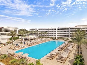 The Rif at Mangrove Beach Corendon Curacao All-Inclusive, Curio by Hilton