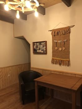 Magellanicus Rustic Suites