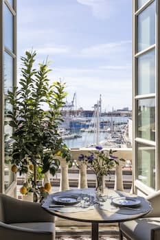 Palazzo Durazzo Suites