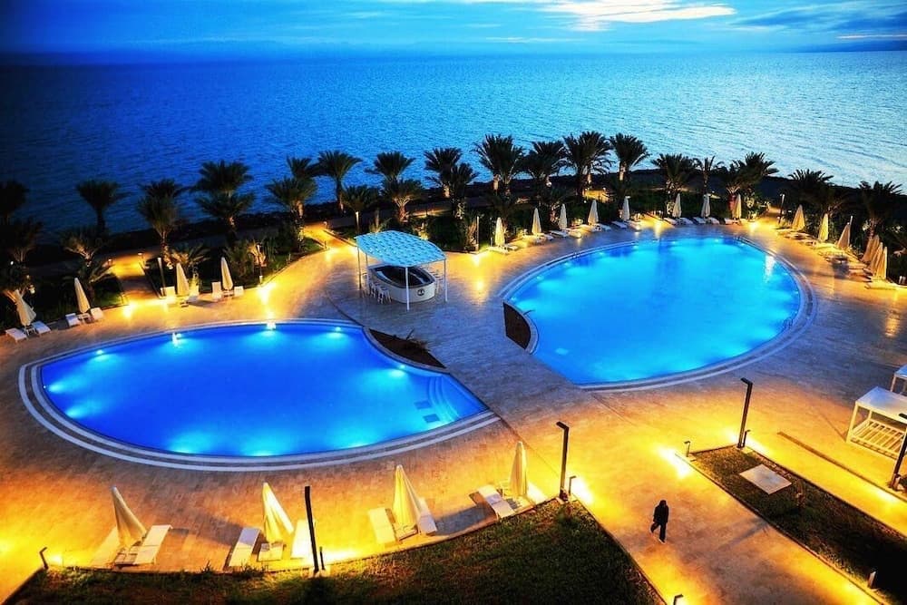 GADILEH RESORT HOTEL