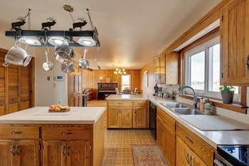 Charming Country Home in Laramie - 4 Mi to UW!