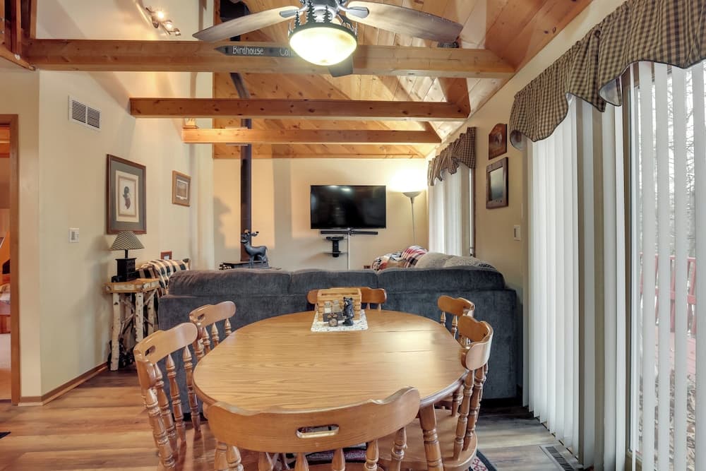 Lakefront Rhinelander Cabin w/ Dock & Fire Pit!