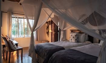 Shalimpo Safari Home - Mashatu Game Reserve