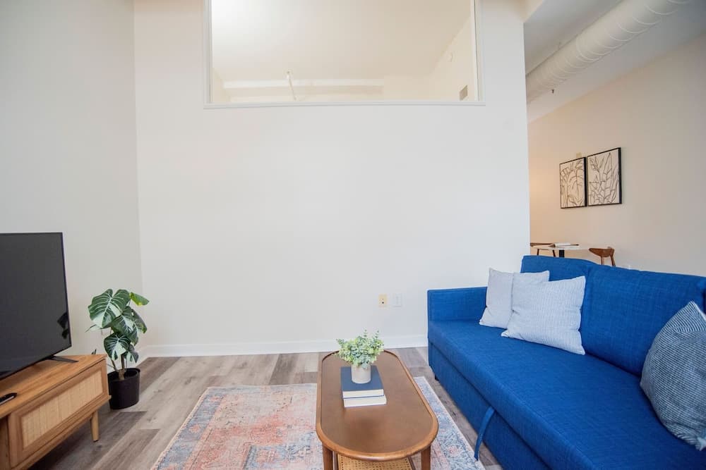 CozySuites The Block Skybridge Access 1