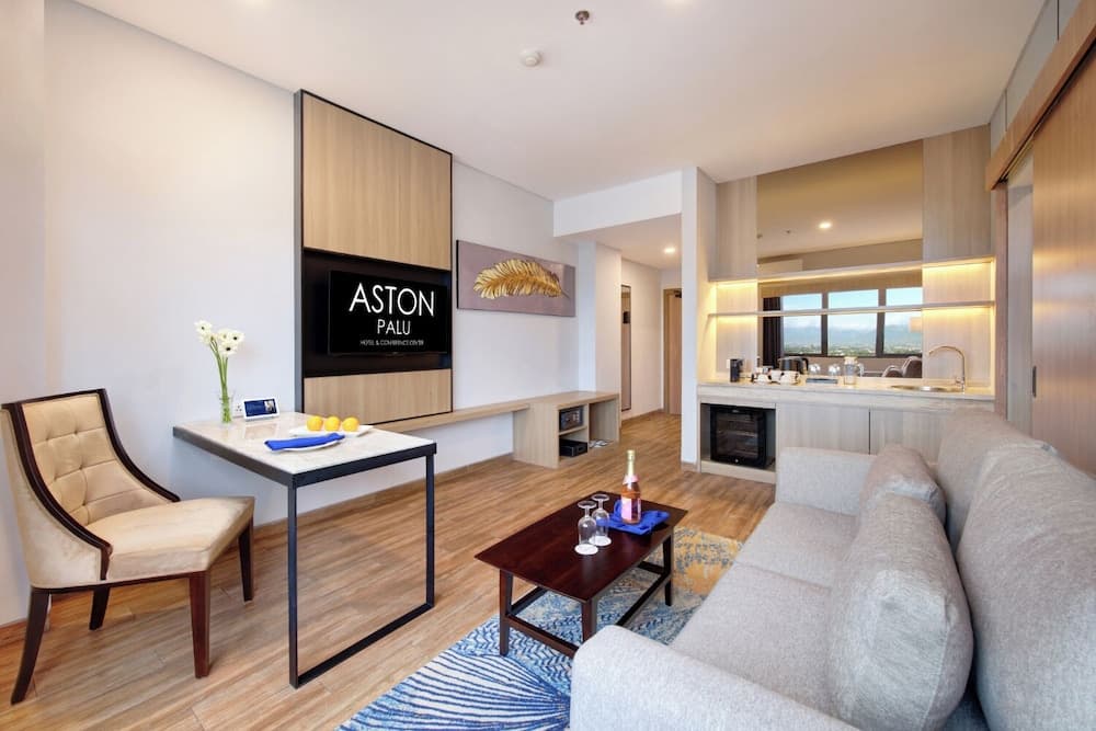 Aston Palu Hotel & Conference Center