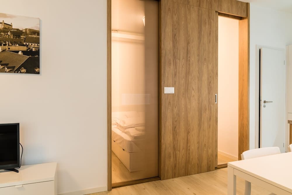 City Castle Apartments Free Parking