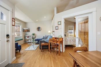 Hanna's House by WanderLodges