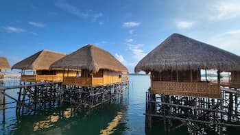 Kelong Pancing Madu Tiga