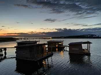 Laguna Garzón LODGE