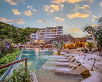 Nirú Ocean Suites by Binniguenda