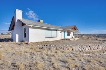 Charming Farmington Home ~ 16 Mi to Aztec Ruins!