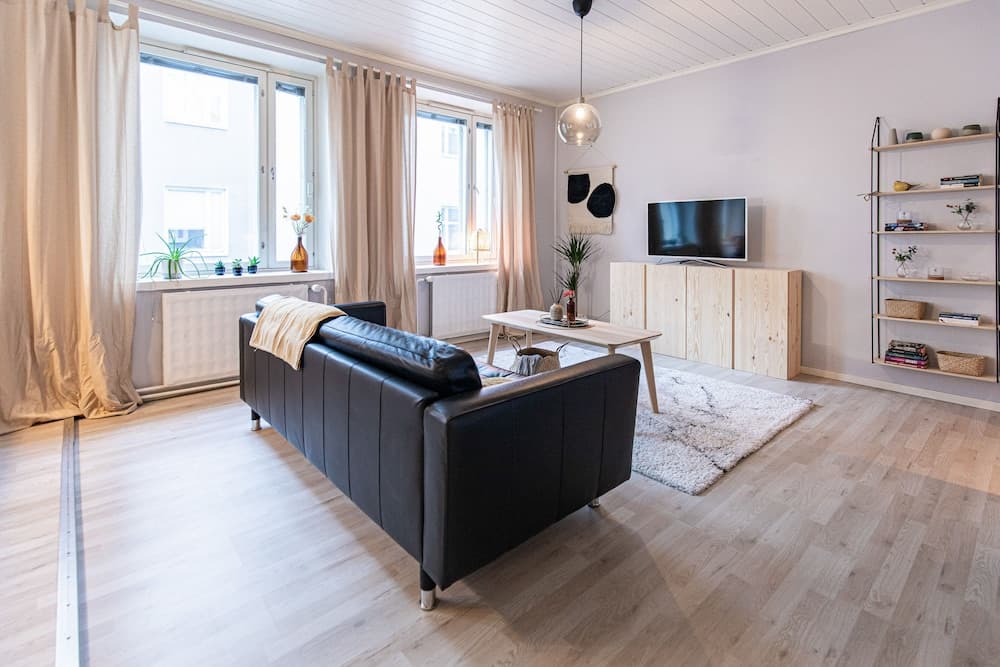 Cozy & Homelike Downtown Studio at Great Location