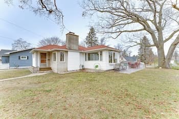Quiet Manistee Home w/ Patio < 1 Mi to Beaches!