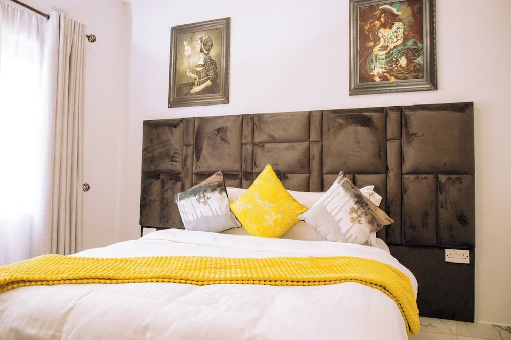 Luxury 2 Bed Self Catering Apartment in Masvingo