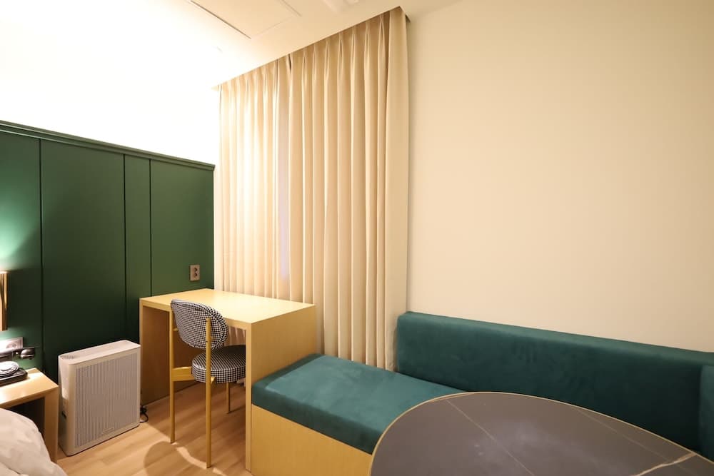 H AVENUE  Jecheon Station