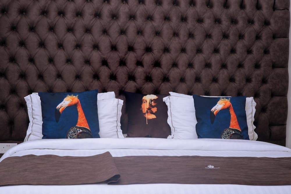 Luxury 3 Bedroom Self Catering Apartment- Masvingo