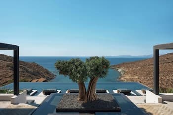 Odera, Tinos, Autograph Collection