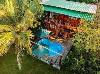 CHOMI HOUSE TAMBOPATA