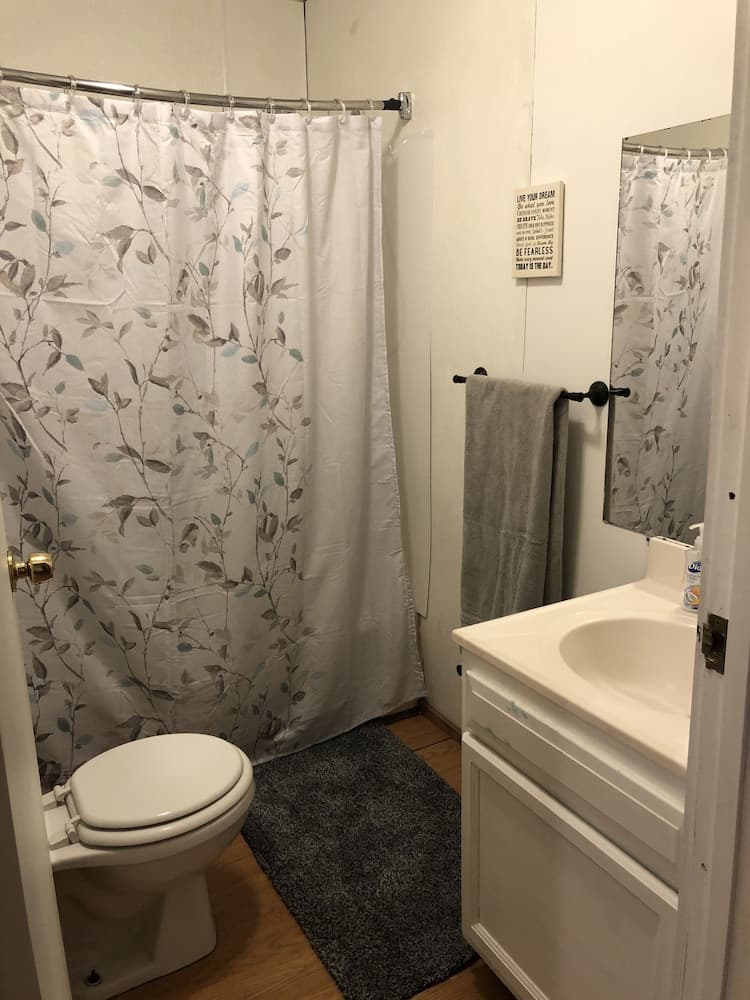 Driftwood Wilderness Lodge