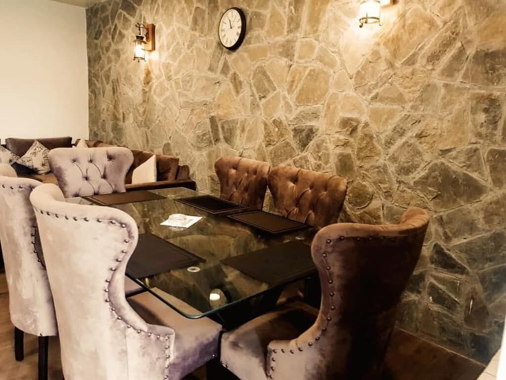 Bellevue Luxury Apartments