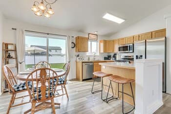 Charming Home w/ Patio: 3 Mi to Hayden Lake!