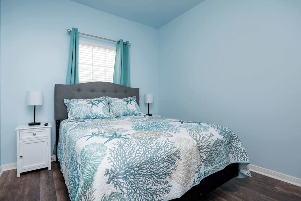 Comfy 3 Bedroom Pets Sleeps 8