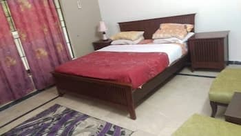 Executive Lodges Guest House