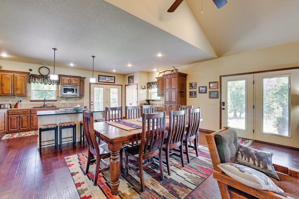 Neosho Home on 90 Acres w/ Private Pool & Fire Pit