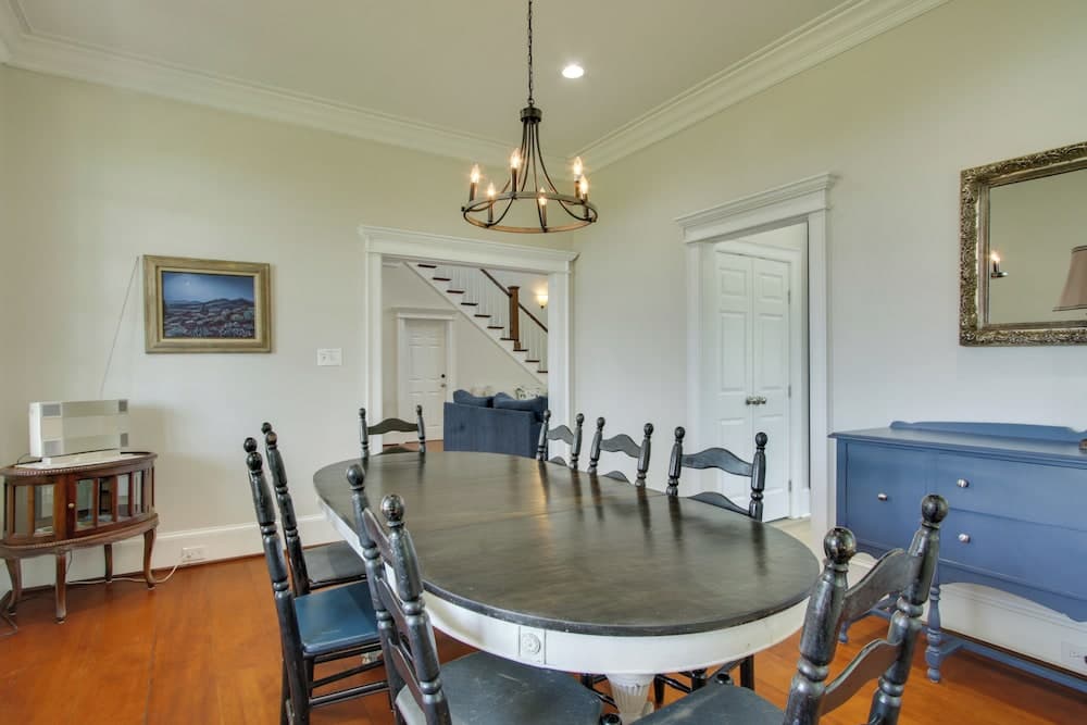 Spacious Rural Getaway in Lexington w/ Deck!