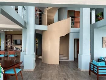 Mama Lola Bed and Breakfast