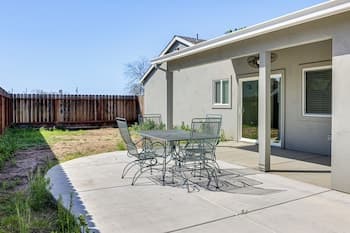 Quaint Hughson Vacation Rental, Walk to Downtown!