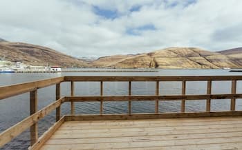 Seaside Nest | Charming Waterfront Retreat