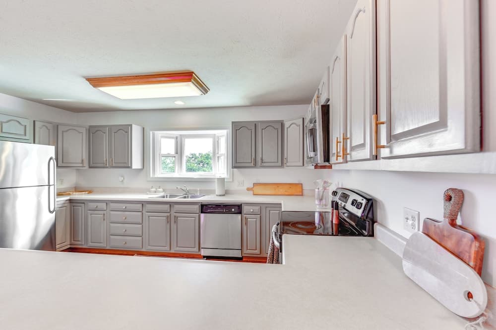 Chic Morgantown Vacation Rental - 2 Mi to Wvu!