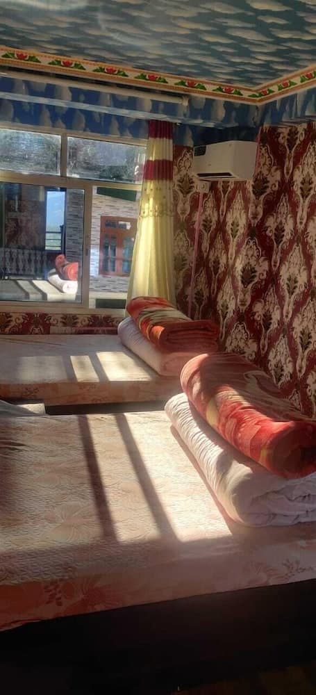 SS Hotel Kings & Lodge Charikot Dolakha