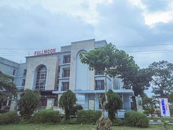 Fullmoon Hotels Owerri
