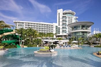 Pier Sixty-Six (Pier 66)