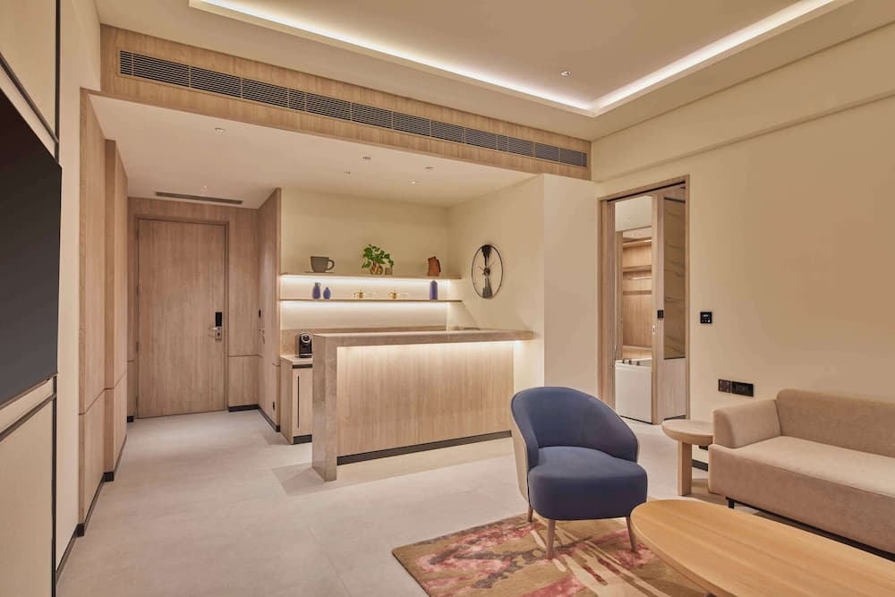 Hilton Gurugram Baani City Centre